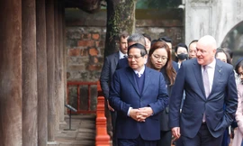 Thủ tướng Phạm Minh Chính và Thủ tướng New Zealand thăm Văn Miếu – Quốc Tử Giám