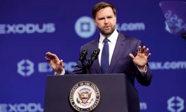 Phó Tổng thống Mỹ JD Vance phát biểu tại Hội nghị Bitcoin ngày 28/5. (Ảnh: Reuters)