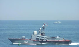 Tàu 'tia chớp' VN và chiến thuật bầy sói Biển Đông