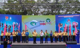 Bạn trẻ TP. HCM sôi nổi ra quân chiến dịch 'Xuân Tình nguyện lần thứ 15, năm 2023'