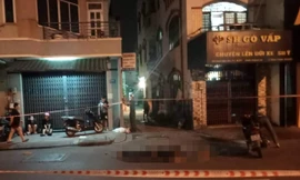 Hoảng hốt phát hiện thi thể nam thanh niên bên lề đường lúc rạng sáng