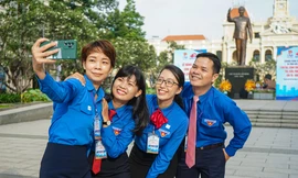 Thành Đoàn TPHCM tuyên dương 61 gương cán bộ, công chức, viên chức trẻ