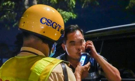 Uống 2 lon bia, tài xế ‘ham vui’ bị tước bằng lái, nộp phạt 16 triệu đồng 