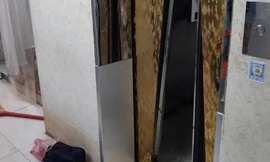 Giải cứu 9 người mắc kẹt trong thang máy ở TPHCM