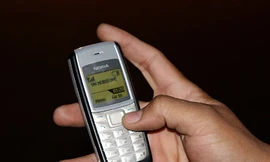 Cướp tài sản rồi gọi điện làm quen