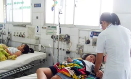 Dịch tay chân miệng đã hạ nhiệt nhưng vẫn có nguy cơ bùng phát vào tháng 10 và tháng 11. Ảnh: L.N