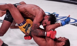 5 màn khóa siết MMA hay nhất trong tháng 11