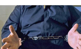 Một tù nhân ở Mỹ xin hoãn thi hành án tử vì quá béo