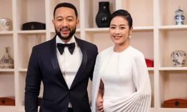 MC Phí Linh chia sẻ cảm xúc khi phỏng vấn huyền thoại âm nhạc John Legend ở Việt Nam