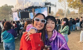 Hai con gái của Diva Mỹ Linh xinh đẹp hội ngộ trên đất Mỹ 