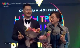 Mạnh Trường chia sẻ cảm xúc sau ẵm giải Nam diễn viên ấn tượng tại VTV Awards