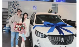 Nữ MC VTV tậu xế hộp tiền tỉ ngày đầu năm 