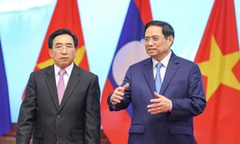 Đẩy mạnh kết nối kinh tế Việt Nam-Lào, giúp Lào có kết nối ra biển