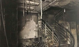 Người dân bàng hoàng kể giây phút con đâm bố vợ cũ, đốt nhà