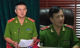 Thiếu tướng Hồ Sỹ Tiến (trái) và Thiếu tướng Nguyễn Anh Tuấn.