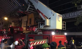 Nhiều người may mắn được cứu thoát trong đám cháy.