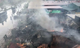 Chợ Gạo tan hoang sau vụ cháy.