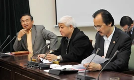 VPF 'đi đêm' với VTV, 'lật' AVG