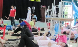 Bớt xén suất ăn công nhân