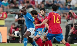 Tây Ban Nha đối đầu Italia: Không khoan nhượng