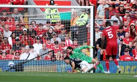 Liverpool và Arsenal bất phân thắng bại 