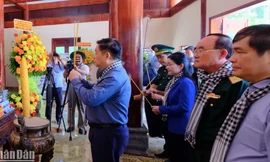 Đồng chí Nguyễn Trọng Nghĩa thăm các điểm di tích quốc gia đặc biệt tại Bình Phước 