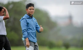 Nguyễn Trọng Hoàng chơi bùng nổ với vòng đấu bogey-free.