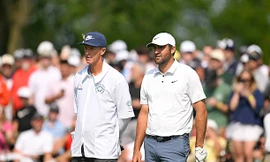 Caddie của Scottie Scheffler 'hái ra tiền' trong tháng 5 kỳ diệu 