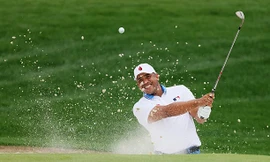 PGA Championship: Nhiều tên tuổi dừng bước, Rory McIlroy và Schauffele thoát hiểm ngoạn mục 