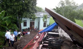 Hiện trường vụ lật tàu