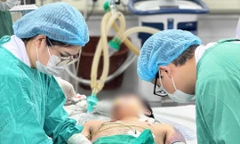 Bệnh nhân mắc thủy đậu vẫn trong tình trạng nguy kịch 