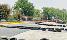 Bên trong khu sinh thái Đầm Trành