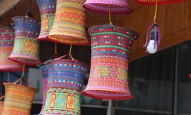 Đèn lồng nhái hoa văn thổ cẩm