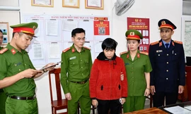 Đối tượng Tô Thị Ty Na tại cơ quan công an Ảnh: Công an Quảng Nam 