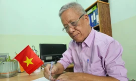 Ở tuổi 76, ông Vũ Thành vẫn rất quắc thước