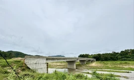 Cầu 16/5 đã dừng thi công hơn 1 năm nay