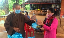 Chùa Thiện Hòa phát cơm chay hàng tháng