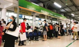 Nhiều bệnh viện vẫn thiếu thuốc, vật tư y tế 