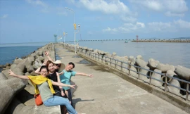 Người làm du lịch mong chờ chính sách phù hợp, cởi mở để thu hút du khách sớm trở lại Ảnh: NHẬT HUY