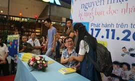 Nhà văn Việt Nam tặng nhiều chữ ký nhất: Nguyễn Nhật Ánh Ảnh: Internet 