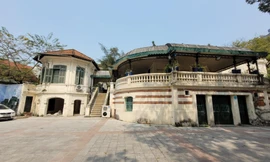 Bồi hồi ghé nhà Ba Tám 