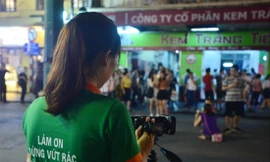 UBND quận Hoàn Kiếm đặt camera xử phạt hành vi xả rác thời điểm năm 2019 