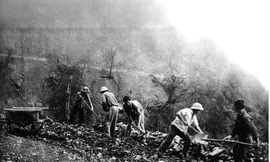 Lực lượng mở đường trên tuyến đường Hồ Chí Minh huyền thoại