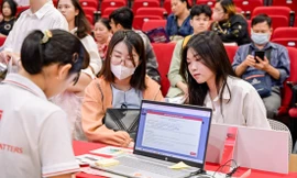 Thí sinh nhập học tại một trường đại học ở TPHCM ngày 19/8 ảnh: Nguyễn Dũng 