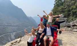 Rất nhiều du khách quyết định “xách ba lô lên và đi” sau khi xem những video giới thiệu về Việt Nam trên Facebook hoặc TikTok 