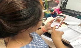 Người dân đang dần chuyển cách bán hàng qua hình thức thương mại điện tử 