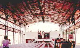 Một nhà kho đang được xây dựng vào năm 1994 của công ty Epco do ông Liên Khui Thìn làm giám đốc