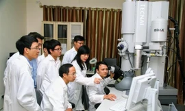 Các nhà khoa học cống hiến không phải vì mục đích xếp hạng. Ảnh: Diệp An 