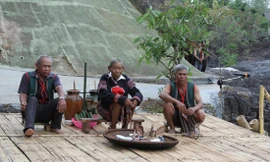 Sắc màu huyền bí 