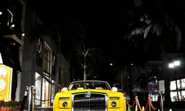 Rolls-Royce Phantom màu vàng cực hút mắt